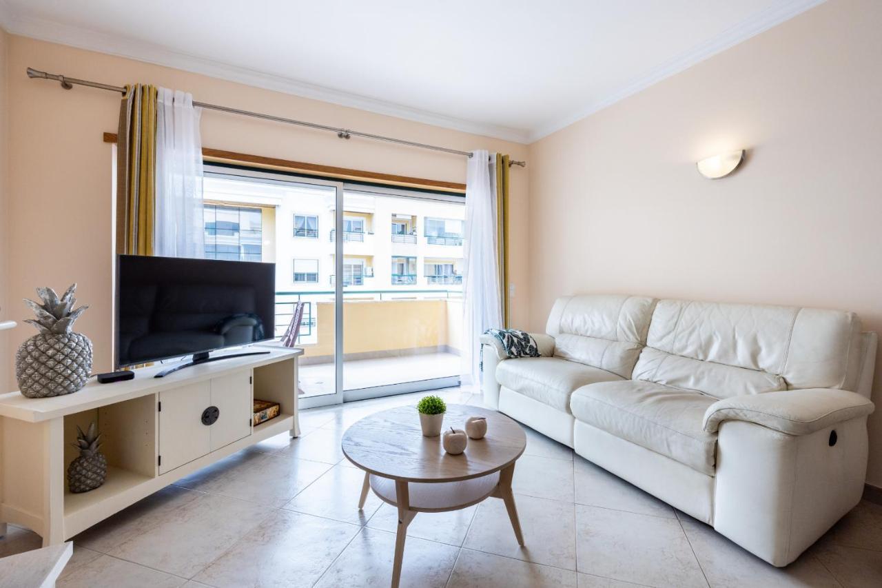 Uptown Lovers Apartment By Seewest Lagos Exteriör bild